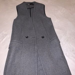 Zara - sleeveless blazer